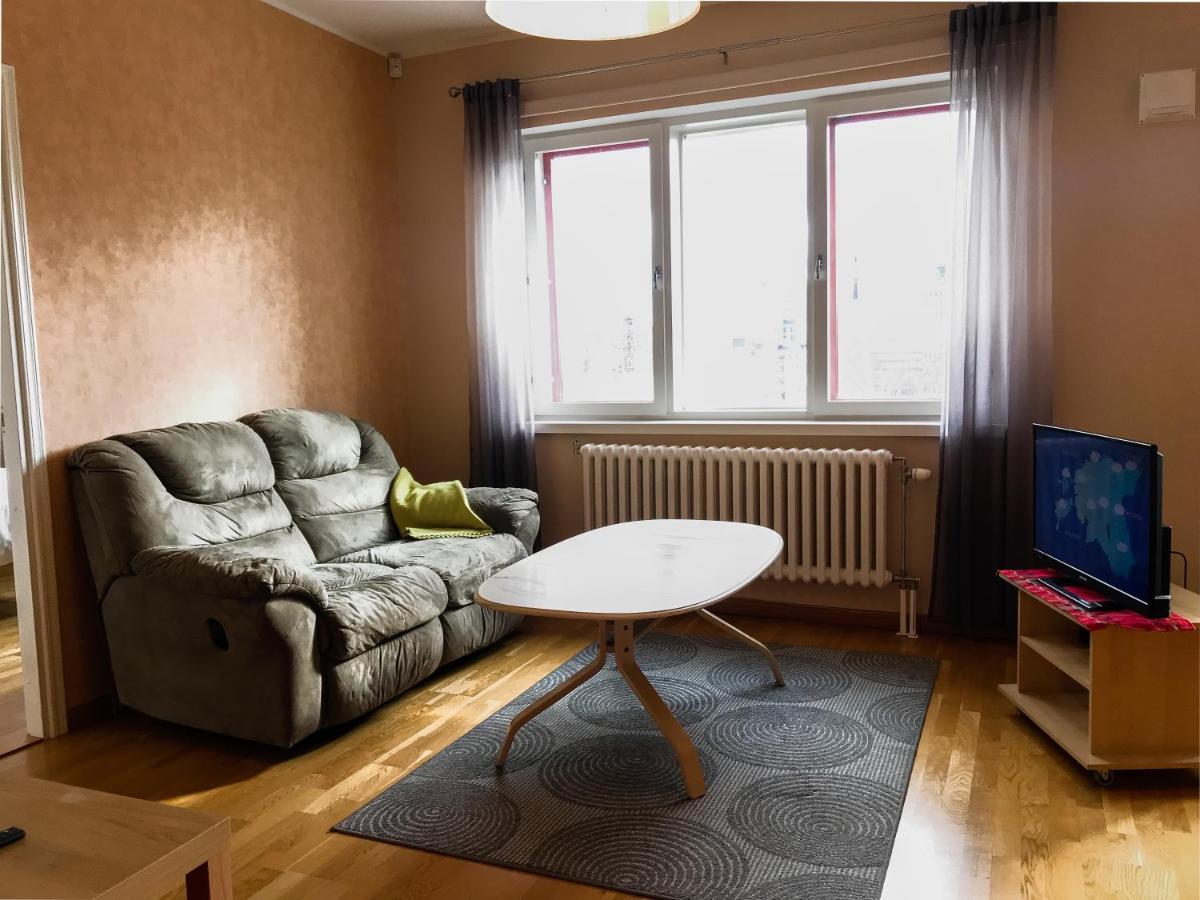טאלין Large, Comfortable, Quiet - Luxury Apartment Minutes From Old Town מראה חיצוני תמונה